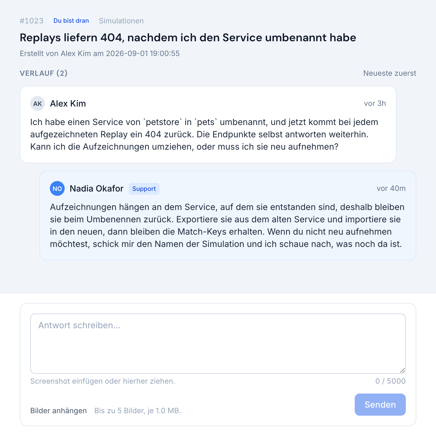 Eine geöffnete Anfrage: Nummer, Status und Betreff oben, darunter die Meldung des Kunden und die Antwort vom Support, unten das Antwortfeld